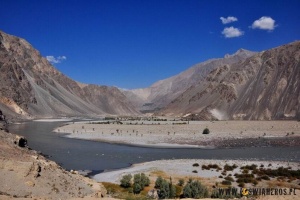 Pakistan: Gościnność, motory i niedźwiedzia ślad