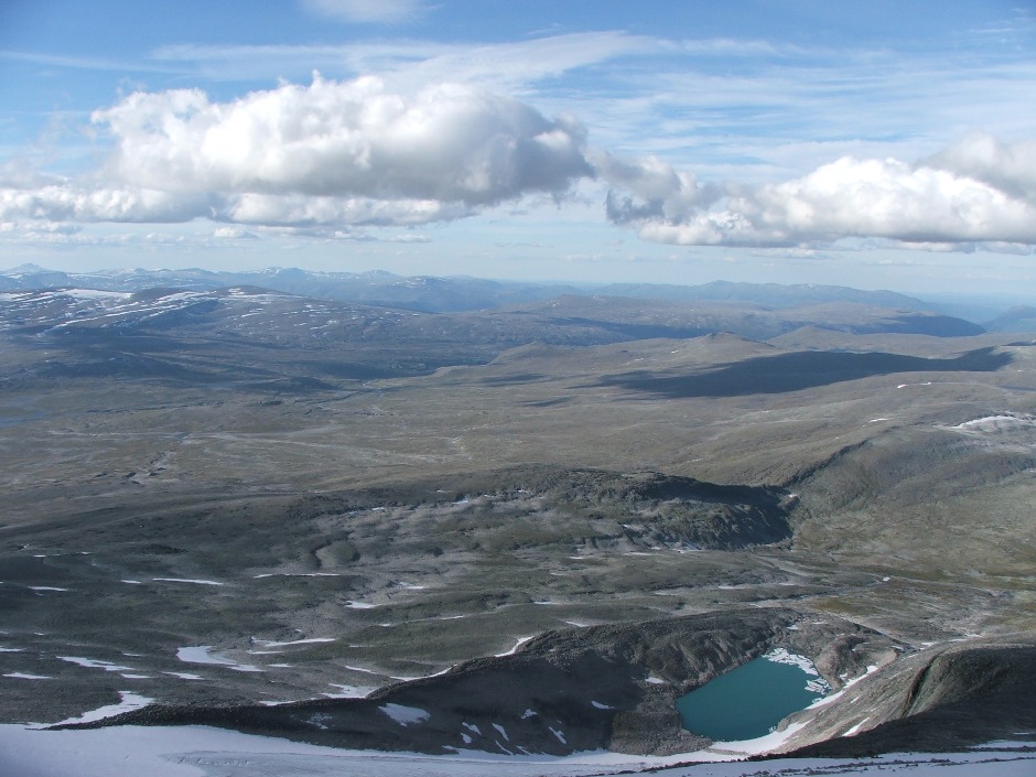 11. Snohetta 2286 m.n.p.m. widok z południowego zbocza. 11. Snohetta 2286 m.n.p.m. widok z południowego zbocza.