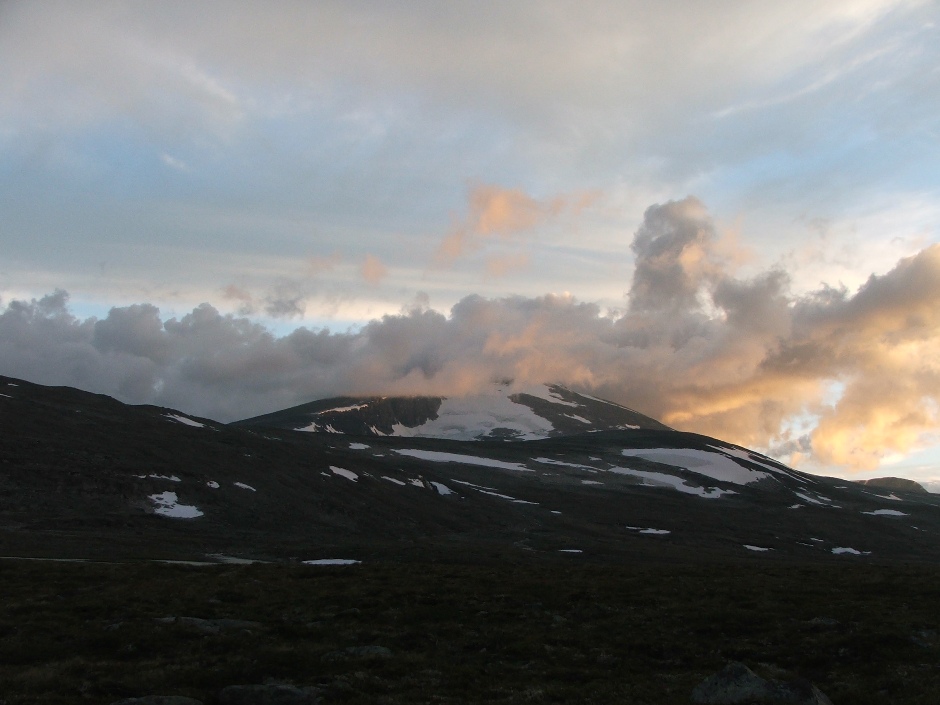 12. Zachód słońca w Dovrefjell. 12. Zachód słońca w Dovrefjell.