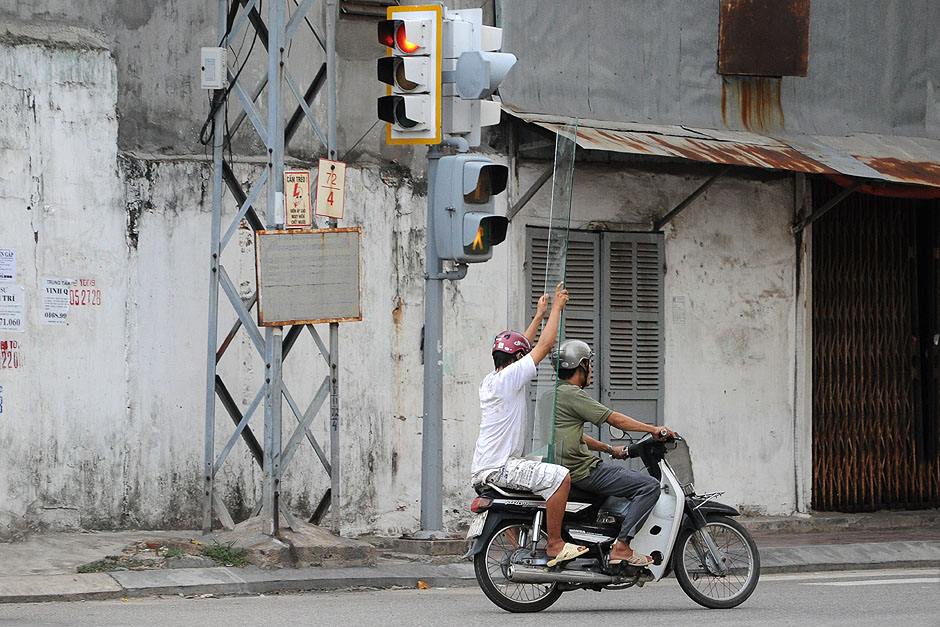 6. WIETNAM, Quy Nhon. Najpopularniejszy środek transportu w Wietnamie. Jazda pod prąd i na czerwonym świetle nie jest rzadkim widokiem. (Fot. Joanna Mrówka)