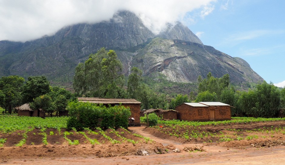 05. MALAWI, Mount Mulajne.
